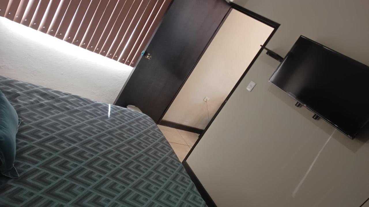 Suites Entrelagos Ciudad Obregon Bagian luar foto